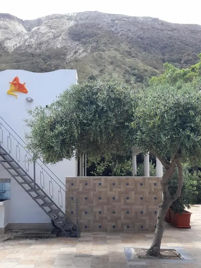 Vulcano: La Porta Delle Eolie 0*, Vulcano (Isola) Italia