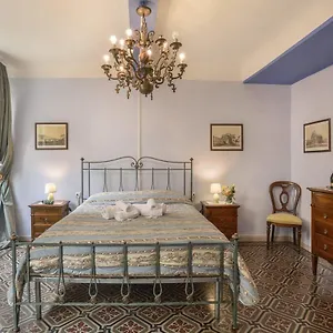 https://rooms-corte-delle-uova-centro-storico-piazza-san-michele.it-tuscanyhotel.com